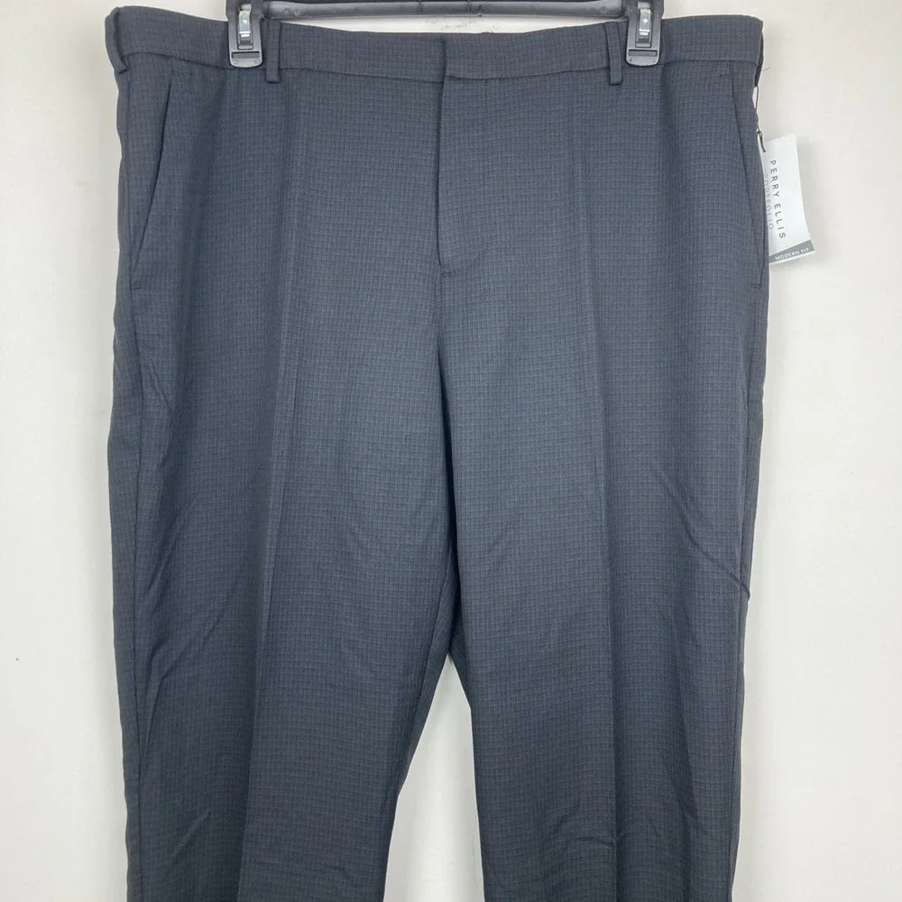 Perry Ellis Modern-Fit Flat Front Dress Pants 40W 32L‎ Black Grey Plaid